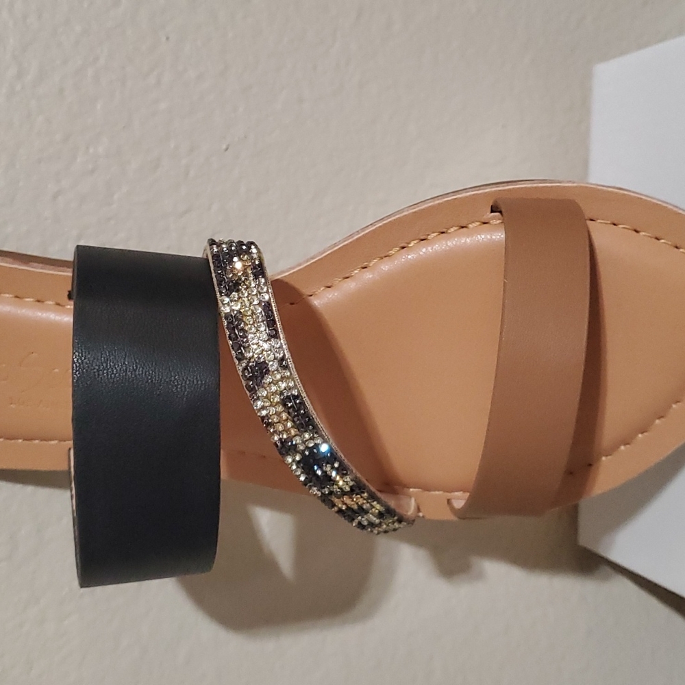 Shoes - Picture 2 of 3